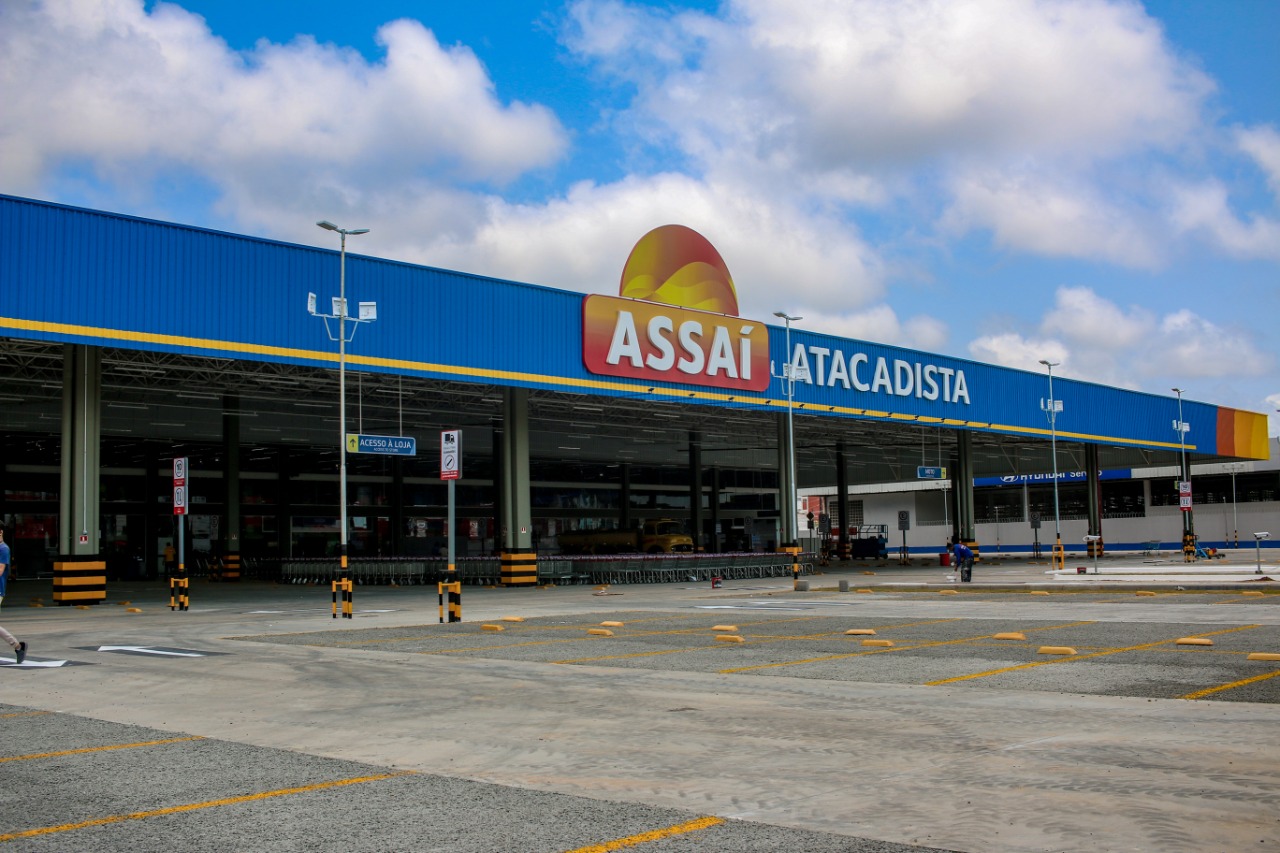 Assaí anunciou a conversão de duas lojas do Extra no RN